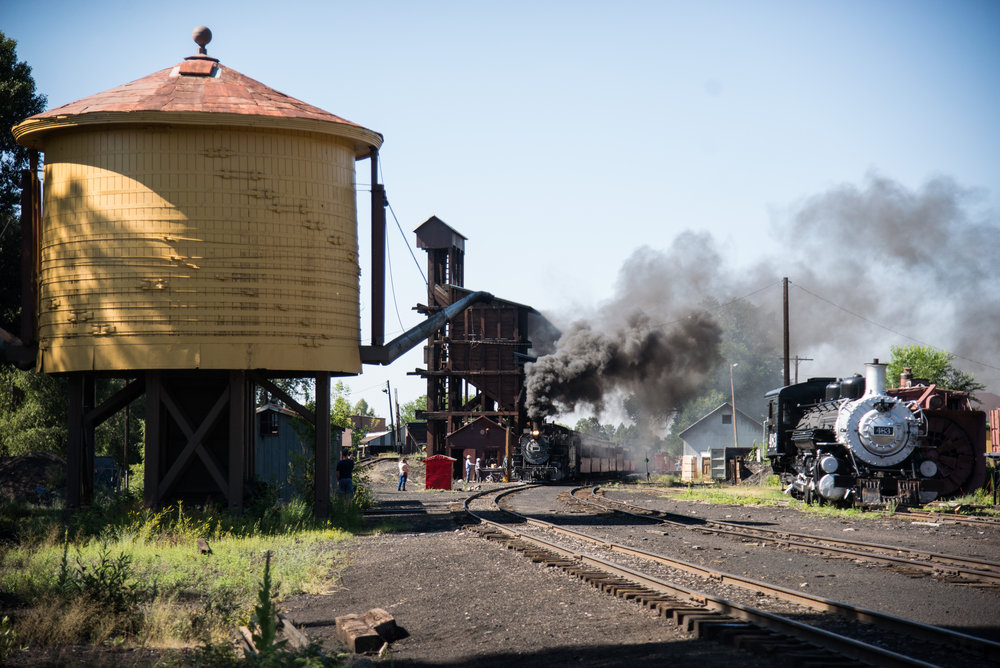 1 488 gets train 216 moving out of Chama.jpg