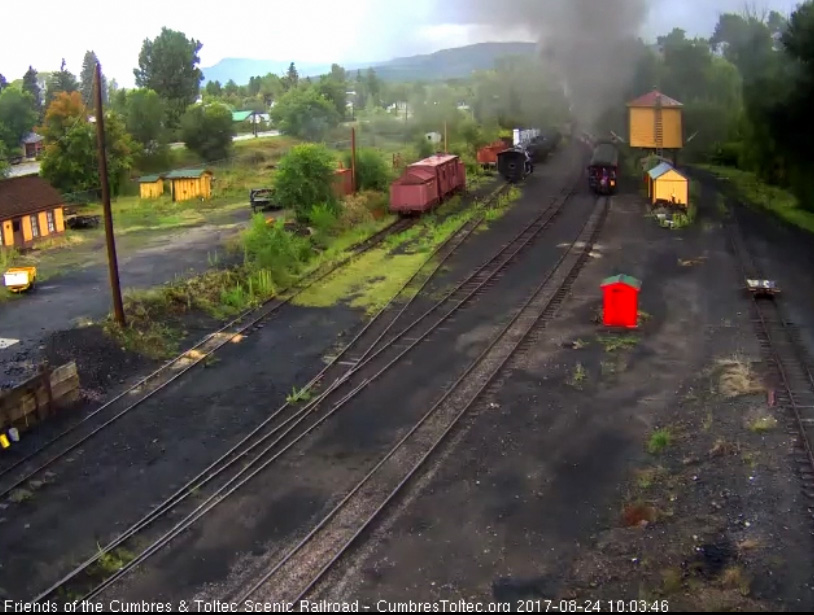 8-24-17 The 489 is clearing the yard as the parlor passes the tank.jpg