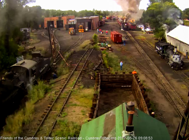 8-26-17 488 has pulled train 216 into loading position, 315 looks like it has enough coal and 489 still at the pit.jpg