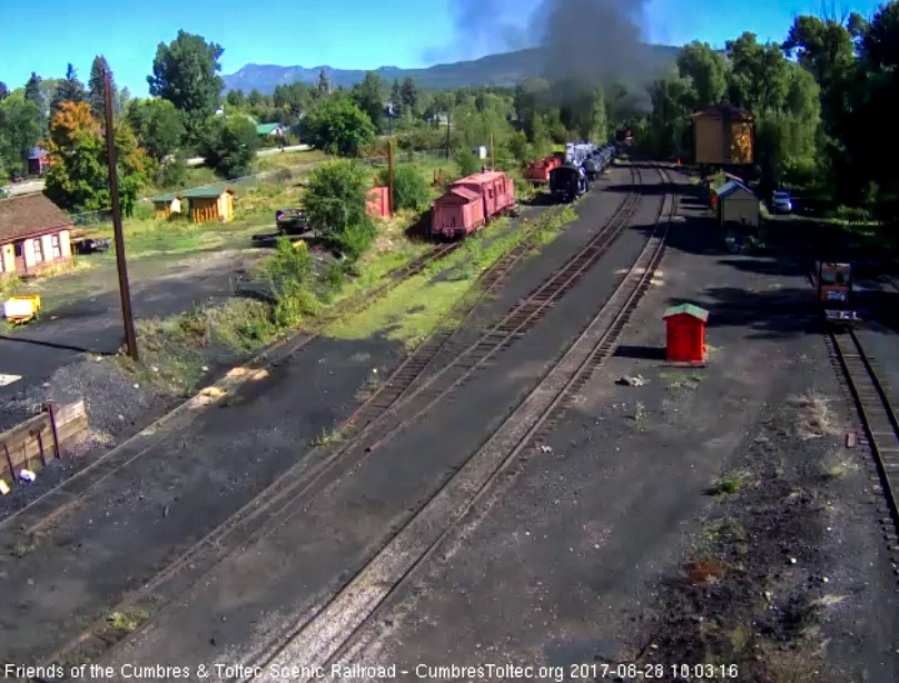 8-28-17 The last cars of 216 round the curve north of the yard.jpg