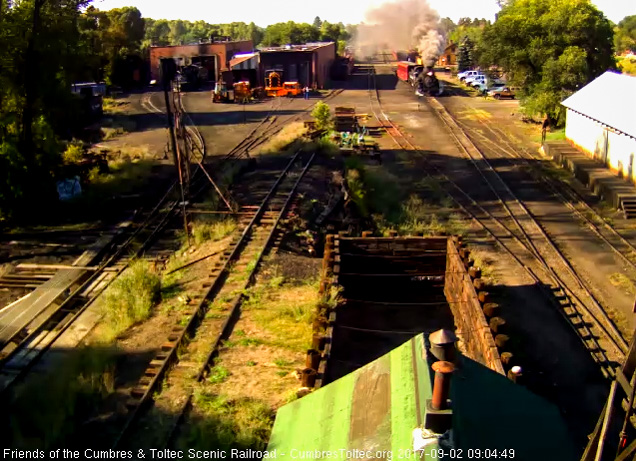 9-2-17 The 488 comes onto the main with the extra coach.jpg
