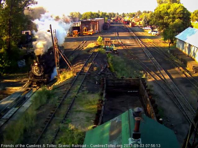 9-3-17 488 comes up to the pit for its cleaning.jpg