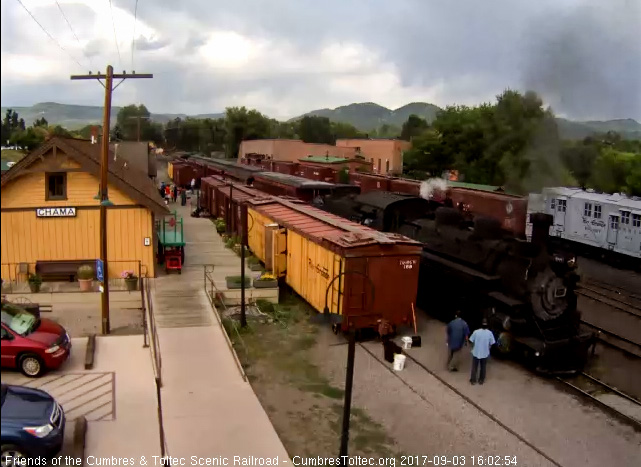 9-3-17 The 488 passes the depot.jpg