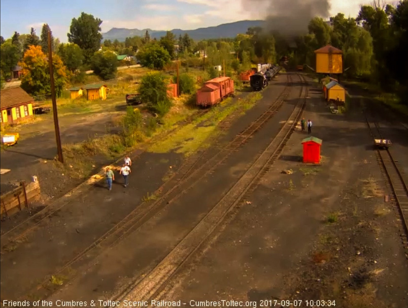 9-7-17 The last cars round the curve north of the yard.jpg