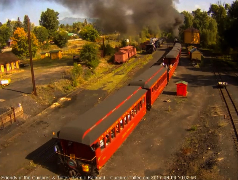 9-8-17 As the parlor Colorado clears by the tipple, we see the conductor acknowledging the running brake test.jpg