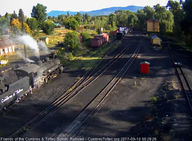 9-10-17 The loader dumps another bucket of coal into 489's tender.jpg