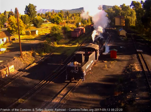 9-13-17 487 backs down the main on its way to the coal dock.jpg