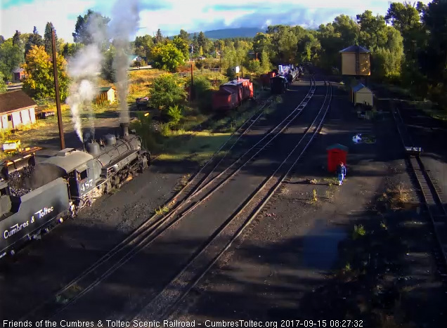 9-15-17 The loader starts to dump coal into the tender of 487.jpg
