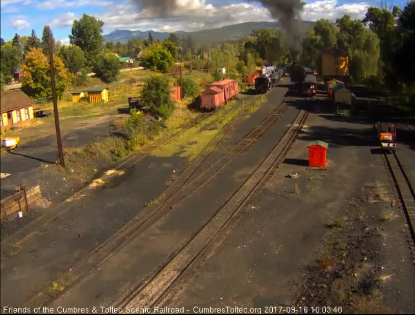 9-16-17 The parlor Colorado is passing the tank as 488 clears the yard.jpg