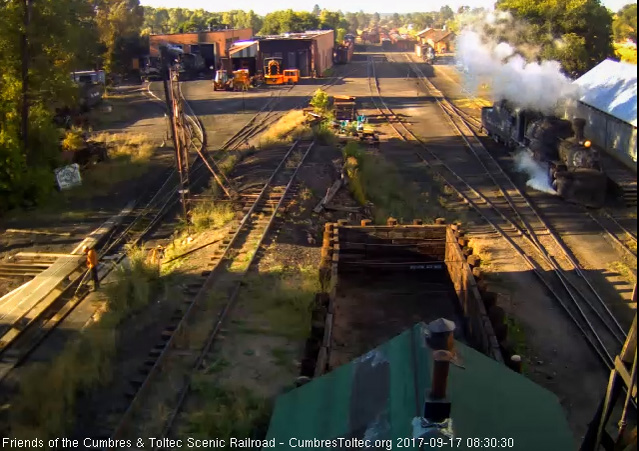 9-17-17 487 pulling by the wood shop as it heads to the coal dock.jpg