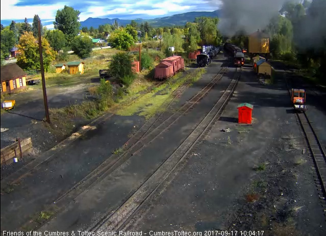 9-17-17 The 487 is exiting the yard as the parlor passes the tank.jpg