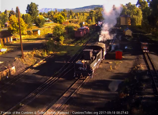 9-18-17 The 489 backs toward the lead to the coal dock.jpg