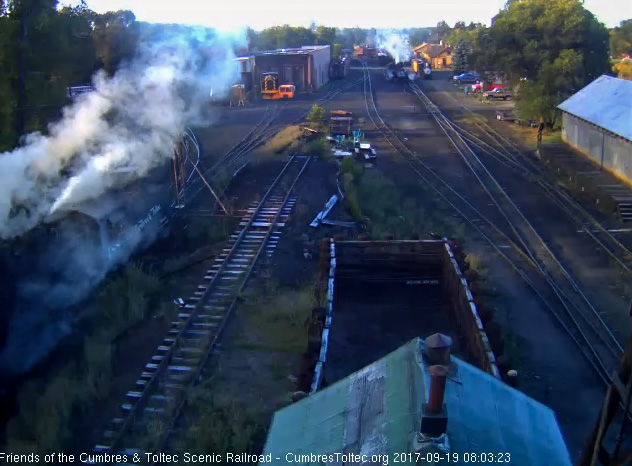 9-19-17 The 488 has come to the pit for a cleaning as it starts its day.jpg