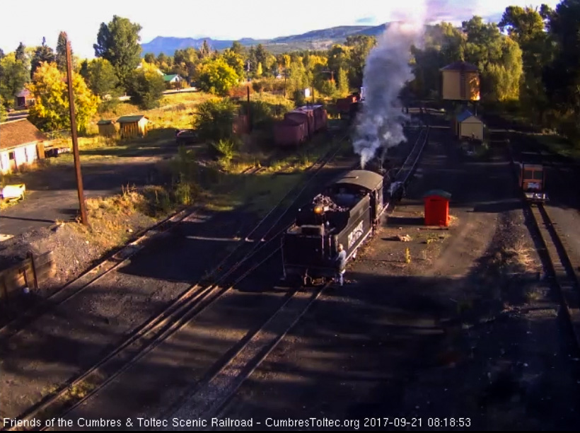 9-21-17 463 backs toward the lead switch for the coal dock.jpg