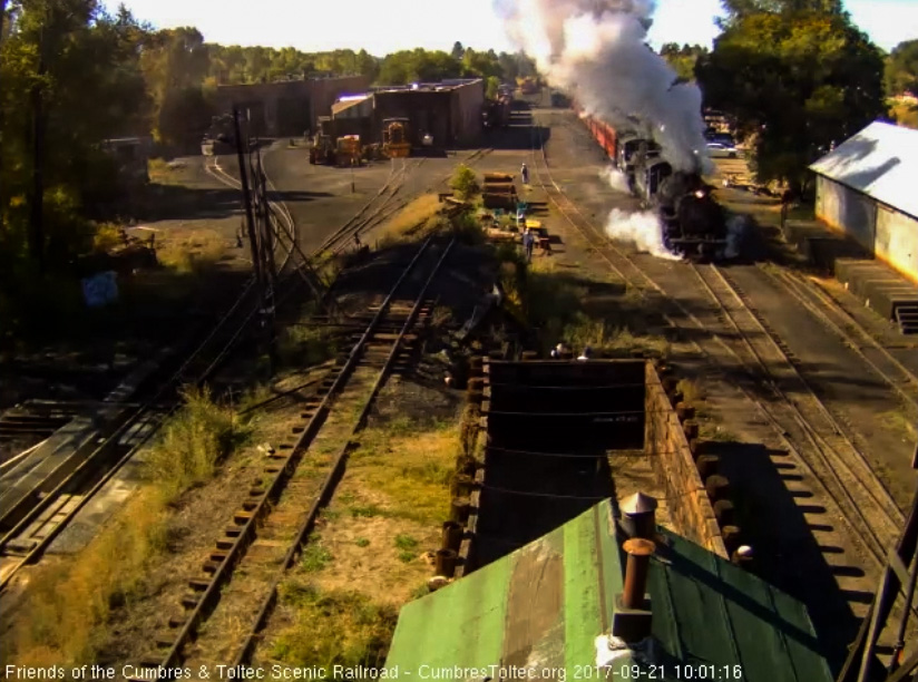 9-21-17 The 488 and 463 are working to get their 10 car train 216 up to speed.jpg