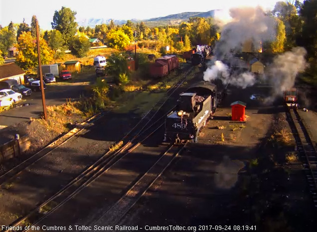 9-24-17 The 489 backs past north yard on its way to the coal dock.jpg