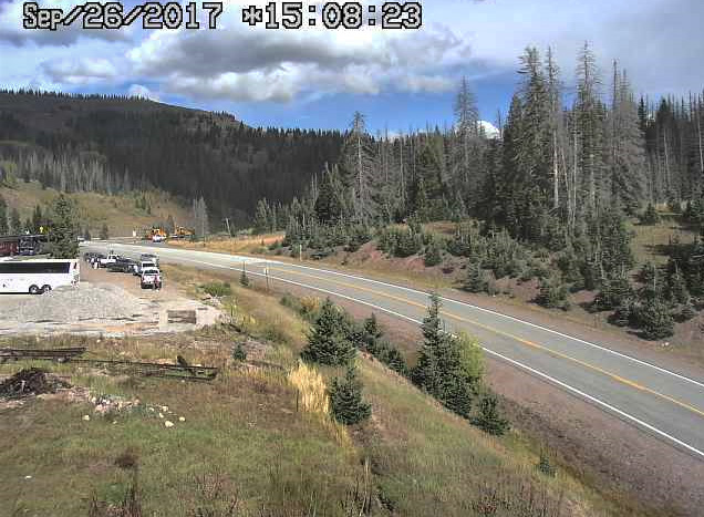 9-26-17 The 215 has arrived into Cumbres and based on what I can see we have 9 cars.jpg