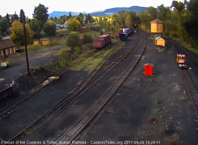 9-26-17 488 brings a 9 car train 215 into Chama.jpg