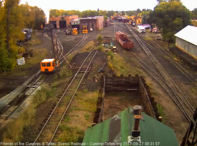 9-27-17 The Goose 5 is moving away from the depot.jpg