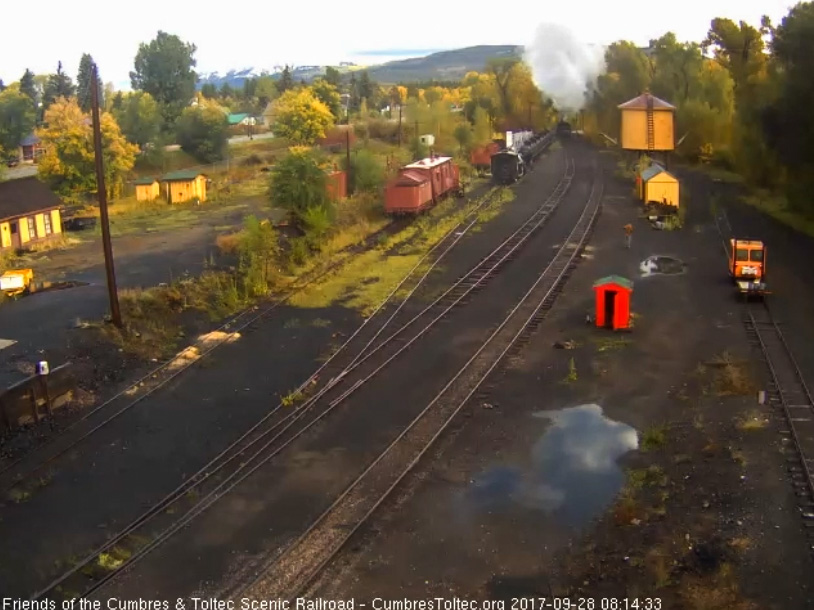 9-28-17 488 is blowing down at the north end of the yard.jpg