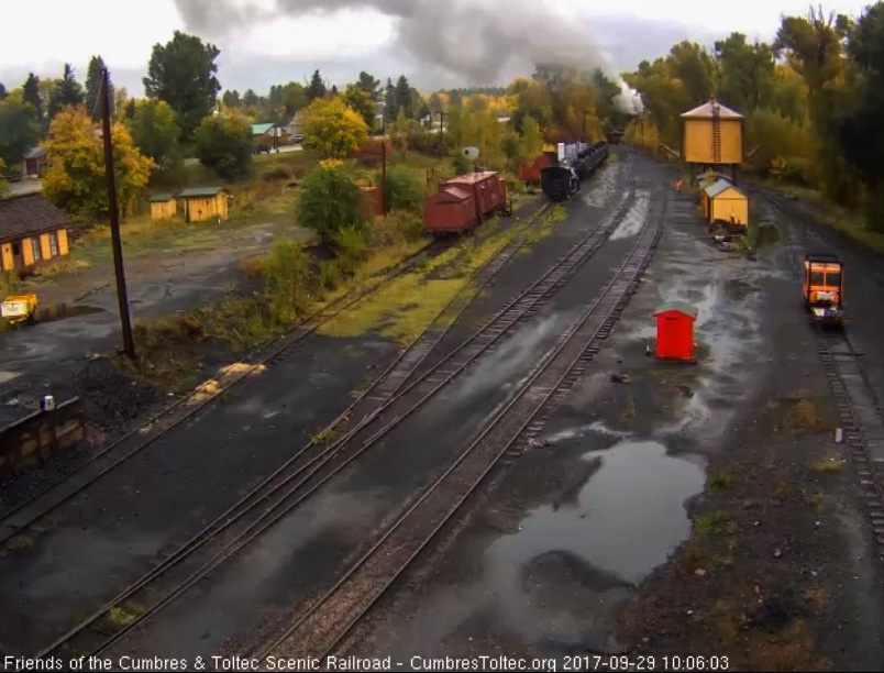 9-29-17 The train is rounding the curve north of the yard.jpg