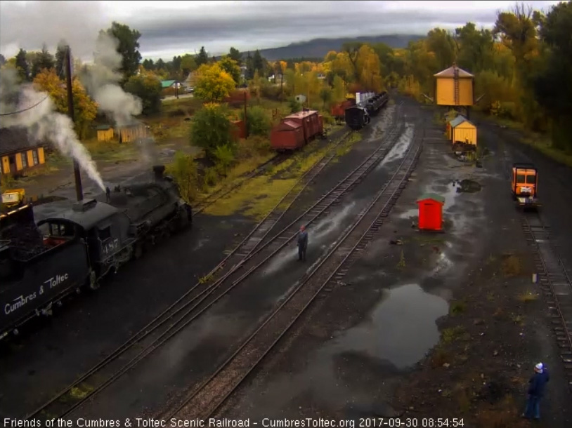 9-30-17 487 gets coal added to the bunker so it can make it to Cumbres and back.jpg