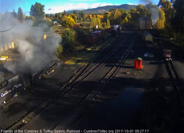 10-1-17 489 is at the coal dock while 487 has moved to the tank.jpg