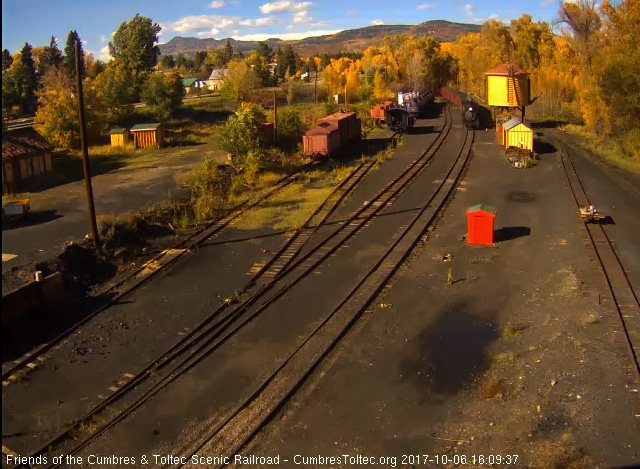 10-6-17  The 488 brings the 10 car train 215 into Chama yard.jpg