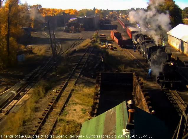 10-7-17  As they wait for departure, the crew of both locomotives are oiling around.jpg