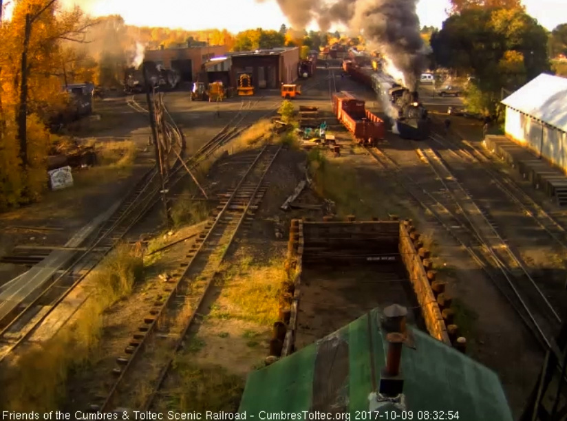 10-9-17  The 487 has moved onto the main as the Special student train gets ready to depart.jpg