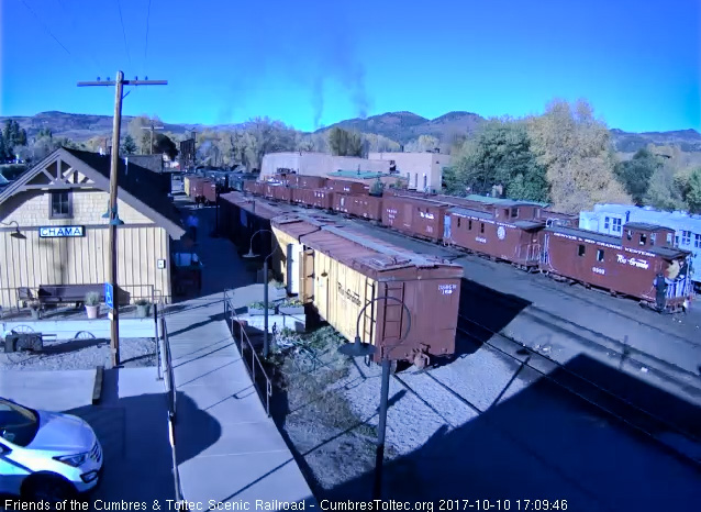 10-10-17  The whole train spread out in front of the depot.jpg