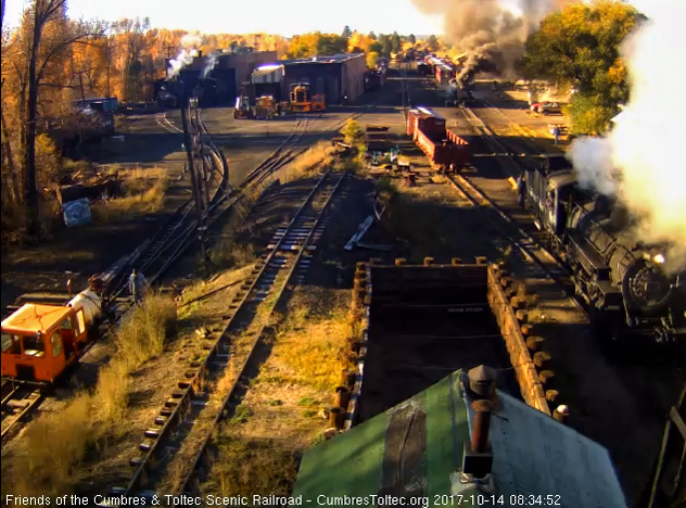 10-14-17 The 463 is parked waiting the road crew, 488 backs down and the speeder is at the pit with the fire trailer on today.jpg