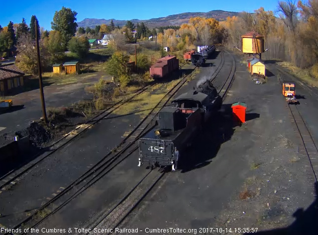 10-14-17 The 487 now backs toward the coal dock lead.jpg