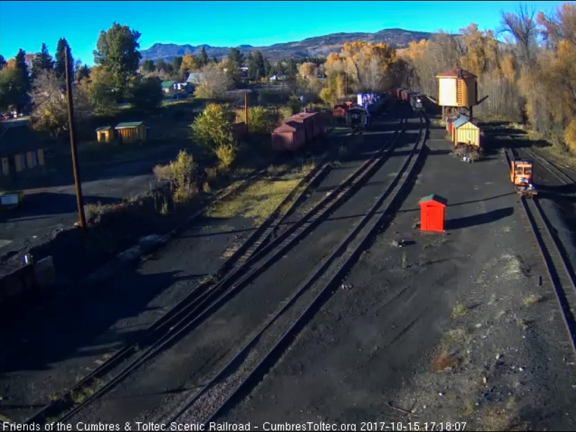 10-15-17 The 463 brings a 9 car train 215 into Chama.jpg