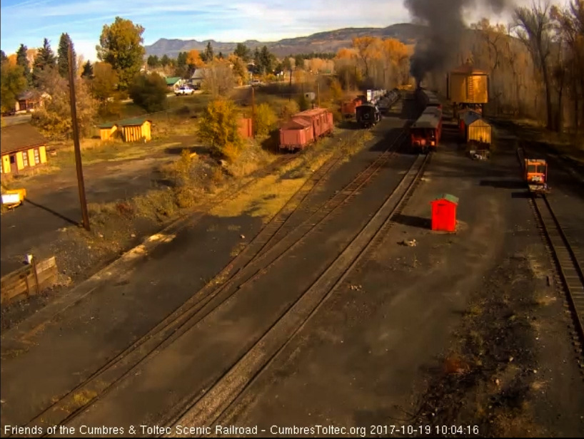 10-19-17 The 489 is clearing north yard as the parlor passes the speeder sheds.jpg