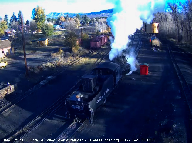 10-22-17  The 489 backs toward the coal dock lead.jpg