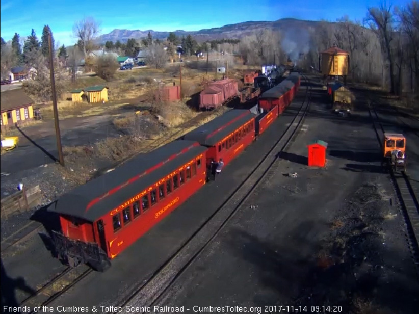 11-14-17 As the Colorado set is moved into north yard, the conductor hangs off the Antonito.jpg