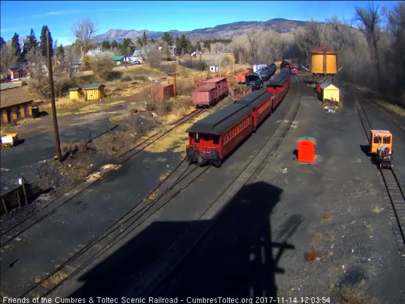 11-14-17 The train is clearing north yard.jpg