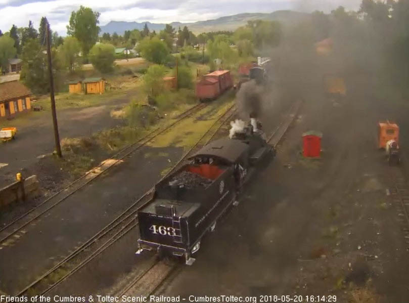 2018-05-20 463 shows off its new paint as it passes the tipple (1 of 1).jpg