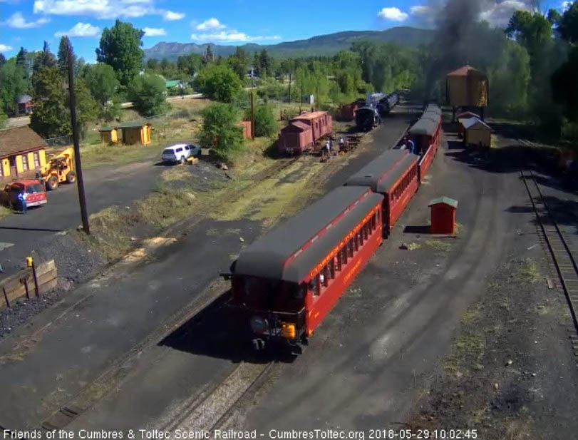 2018-05-29 The parlor Colorado is on the markers of train 216.jpg