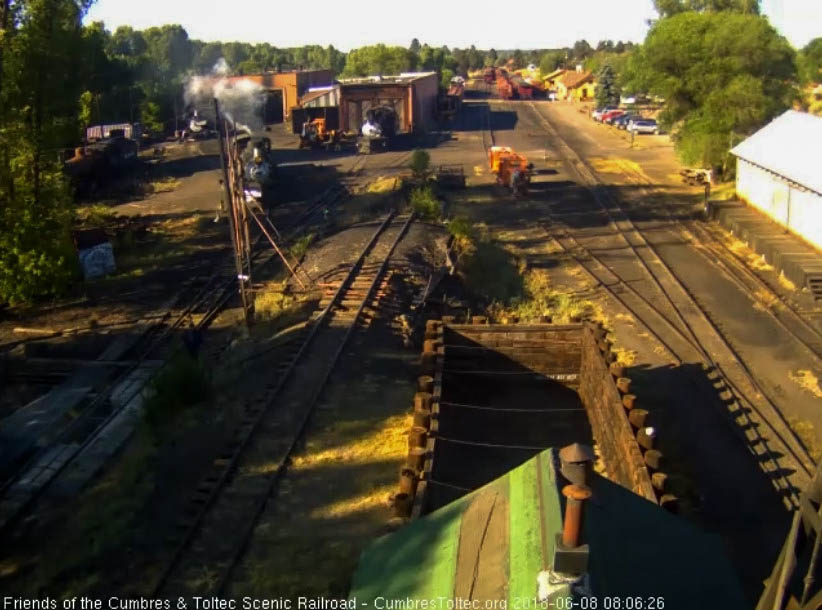 2018-06-08 487 moves out for today's train east.jpg