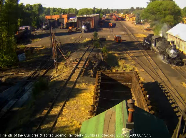 2018-06-09 484 pulls by the woodshop as it come in for coal.jpg