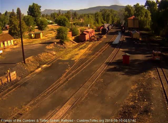 2018-06-10 From the water now on the ground by the tank. looks like 487 had to take on more water.jpg