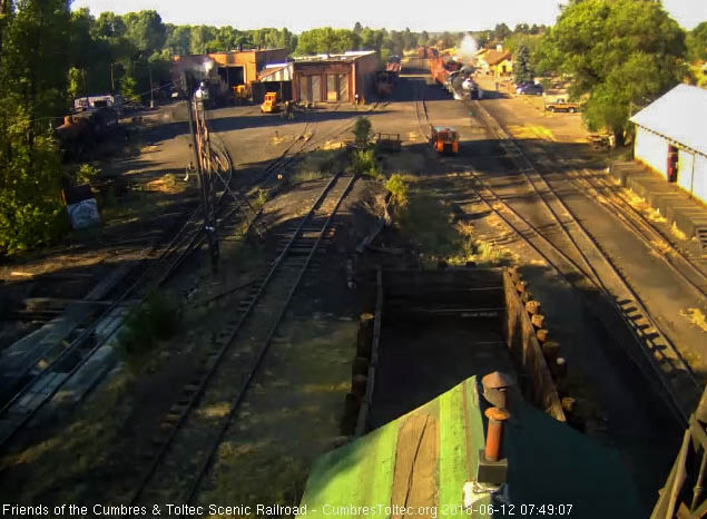 2018-06-12 The 489 works a little as it gets the student freight underway.jpg