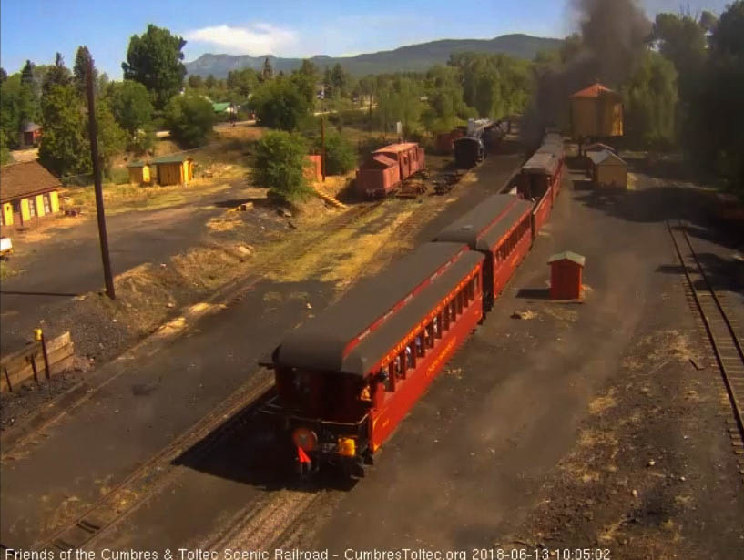 2018-06-13 The parlor is by the tipple as the 484 passes the tank.jpg