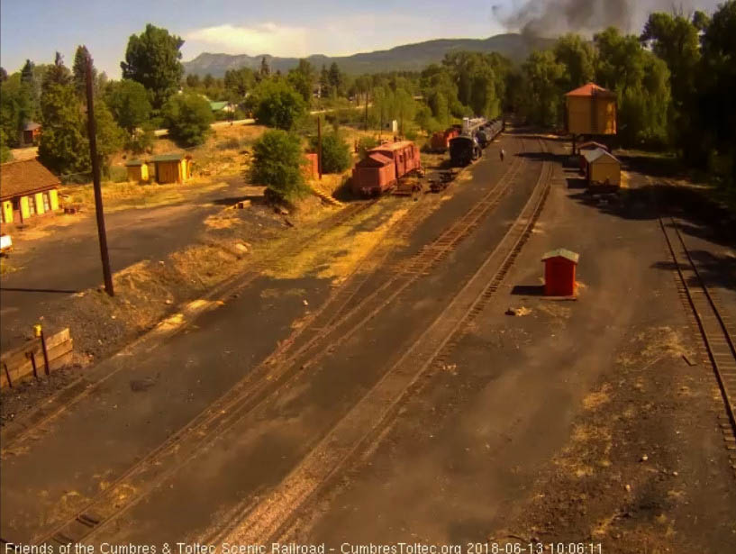 2018-06-13 The parlor is rounding the curve as the 2 fire patrol speeder get onto the main to follow.jpg