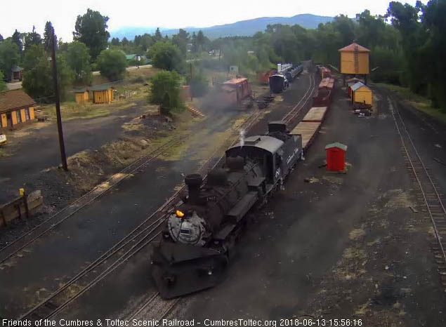 2018-06-13 The 489 is up to the tipple as the caboose is just by the house lead switch.jpg