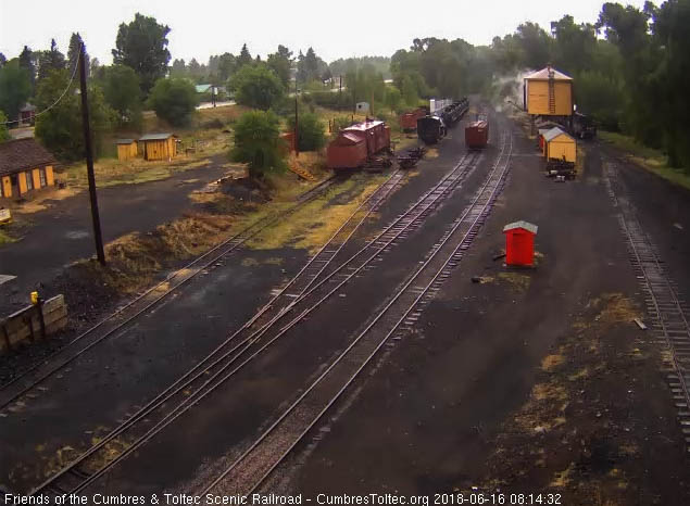 2018-06-16 The 489 takes water for the run up to Cumbres.jpg