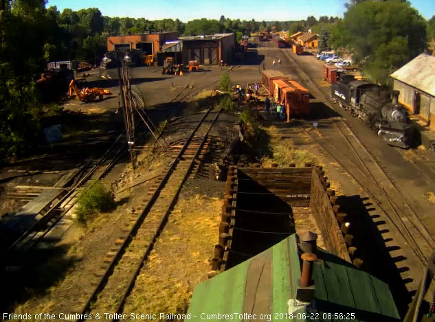 2018-06-22 The 487 pulls past the hard working Friends.jpg