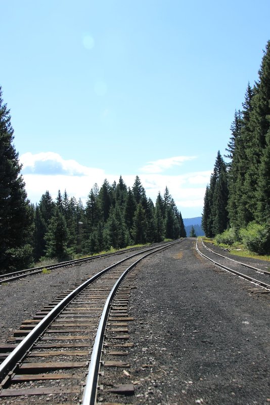 Outer Cumbres siding.jpg